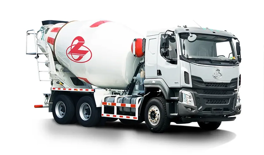 Chenglong heavy-duty concrete mixer truck with rotating mixing drum for construction and concrete transport