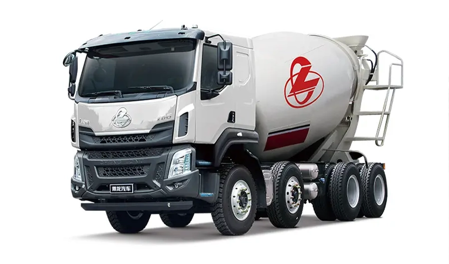 Chenglong heavy-duty concrete mixer truck with rotating mixing drum for construction and concrete transport