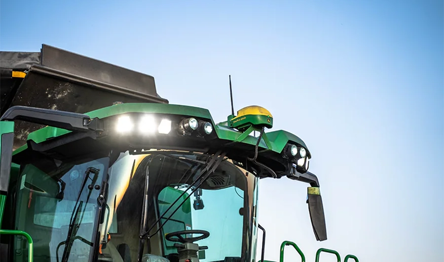 X-Series Combine Harvesters