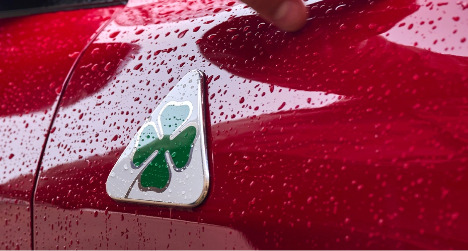QUADRIFOGLIO LOGO