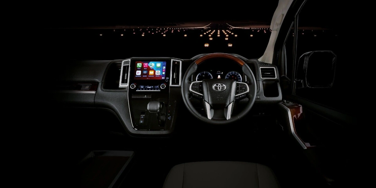 Toyota Quantum Bus