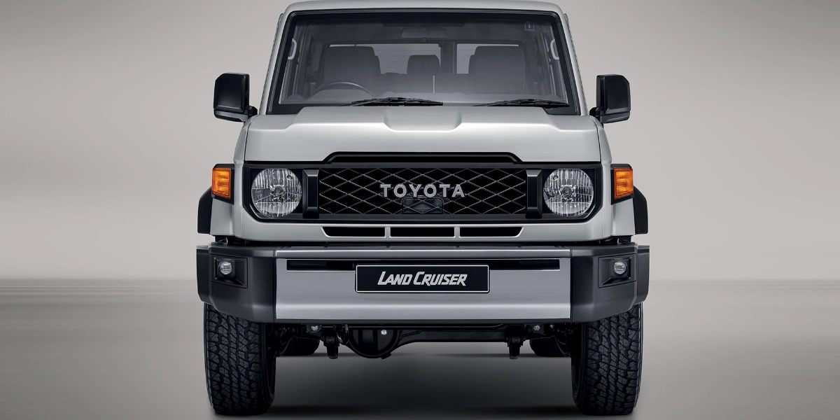 Toyota Land Cruiser 76