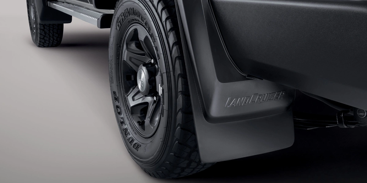 Toyota Land Cruiser 76