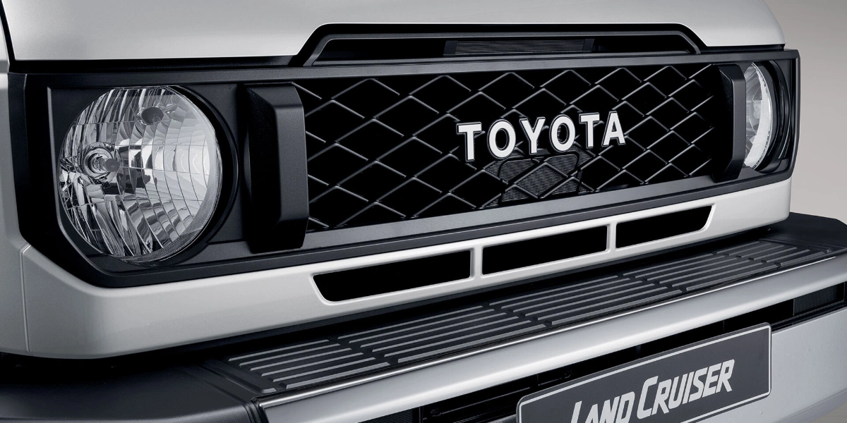 Toyota Land Cruiser 76