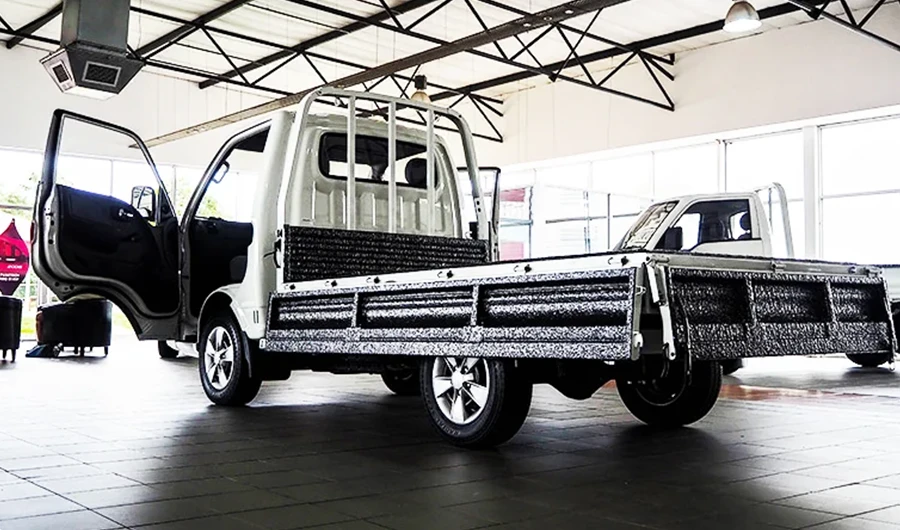 Ready to work, Easy Loading Workhorse