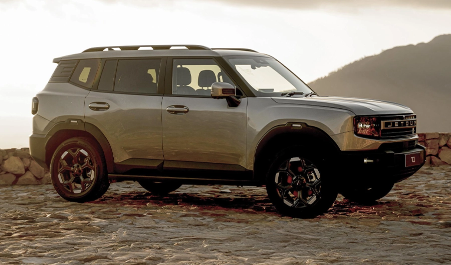 HIGH OFF-ROAD CAPABILITY