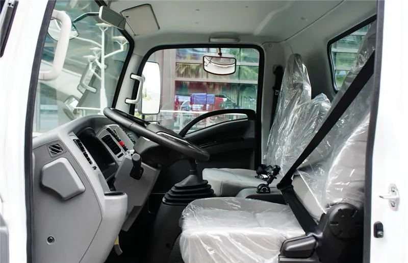 4X2 L2 Cargo Truck