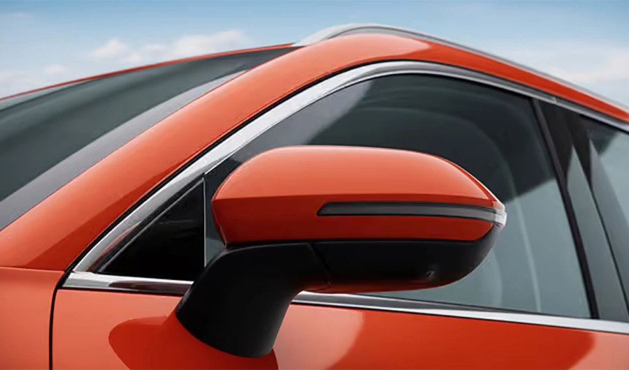 Power-Folding Heated Exterior Mirrors